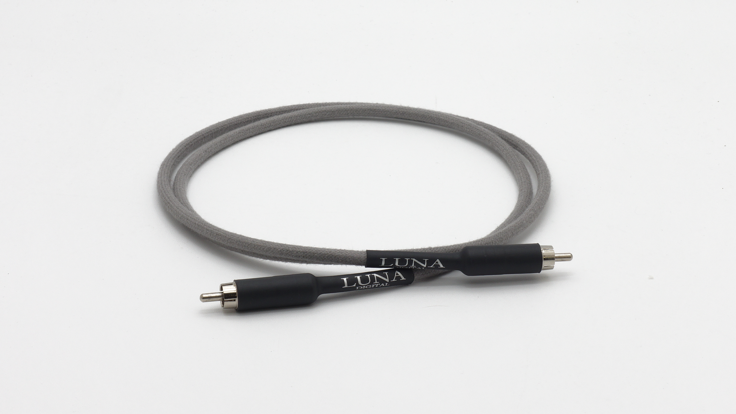 LUNA CABLES Gris RCAオーディオケーブル 0.5m ペア LGDIG+16X9.png